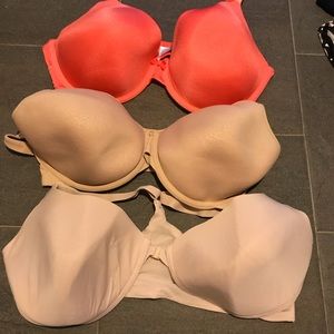 3 bras